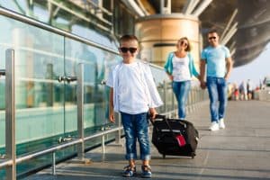 8 Hot Tips While Traveling with Kids