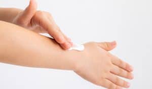 causes and treatment of dry skin in children